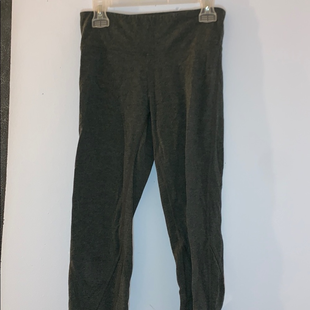 Grey leggings with mesh bottom